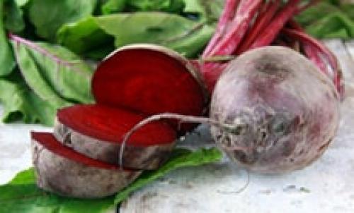 Свекла в домашней косметике: 5 рецептов для здоровой кожи и волос 10