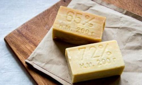 Как смыть краску с волос содой. Народные средства для удаления краски с волос