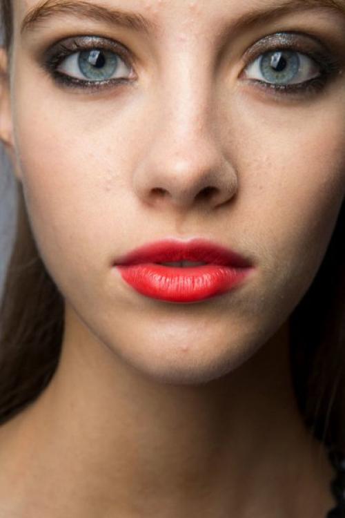 Как выбрать правильный оттенок губной помады. Поцелуй на удачу: как подобрать цвет помады?