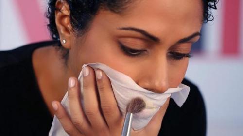 Секрет красивых губ: блеск или помада 01 Секрет красивых губ: блеск или помада 01