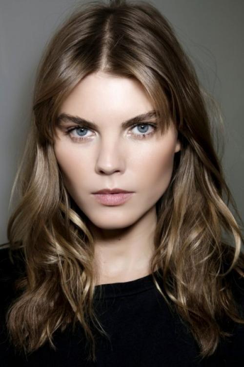 Как выбрать матовую или сияющую помаду в зависимости от повседневного или вечернего макияжа. Как подобрать макияж с учетом внешности?