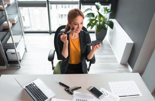 Безошибочное руководство: как подобрать идеальный цвет помады для вашего типа кожи 20