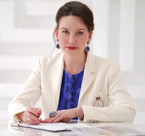 Оттенок помады или контуринг: что лучше скрывает недостатки губ 35