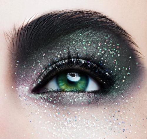 Макияж под розовое платье на Новый год 2023. Разновидности косметики 11 Макияж под розовое платье на Новый год 2023. Разновидности косметики 11