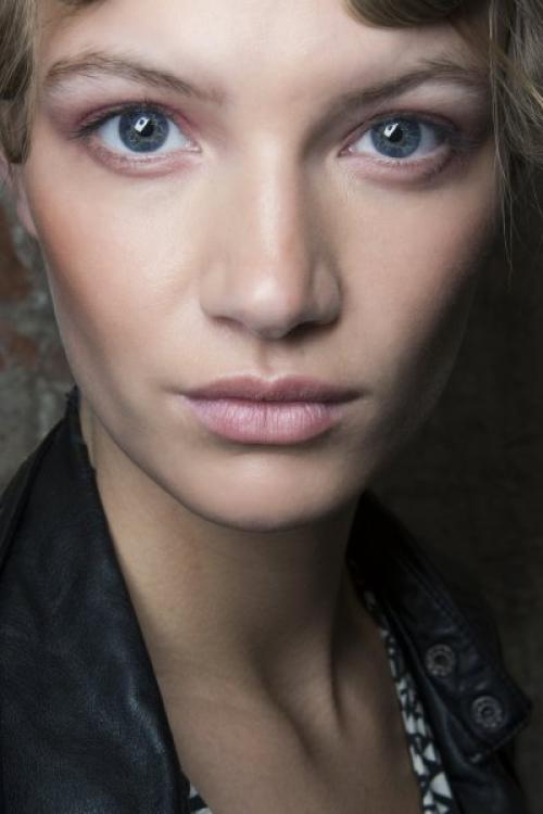 Розовый макияж со стрелками. Розовый макияж: 5 вариантов