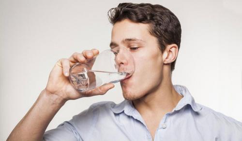 Как избежать возможных осложнений во время голодания на воде. Основные правила водного голодания