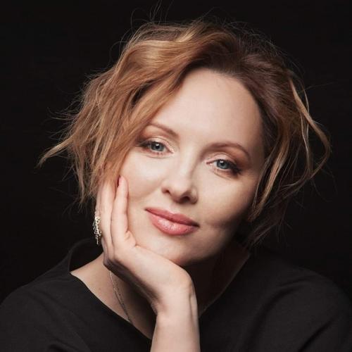 Актриса Елена Ксенофонтова она замечательно выглядит просто! 02