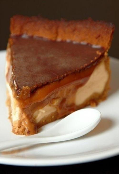 Творожник а-ля чизкейк с двойной глазурью. Творожник а-ля чизкейк с двойной глазурью.