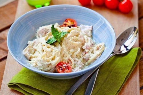 Паста Карбонара.  Ингредиенты: