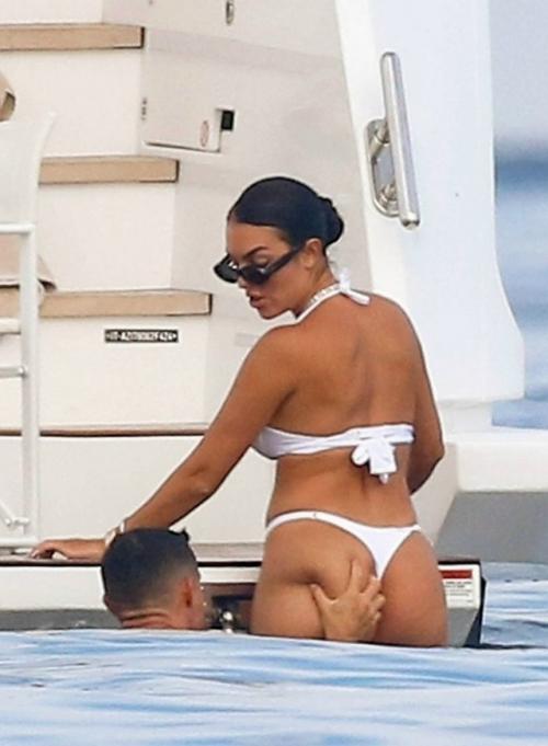 Я Терпеть не Могу эту Страну - 31-летняя супруга Криштиану Роналду Джорджина призналась, что устала от саудовской Аравии. 01