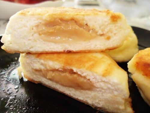 Сырники с вареной сгущенкой. Сырники с вареной сгущенкой.