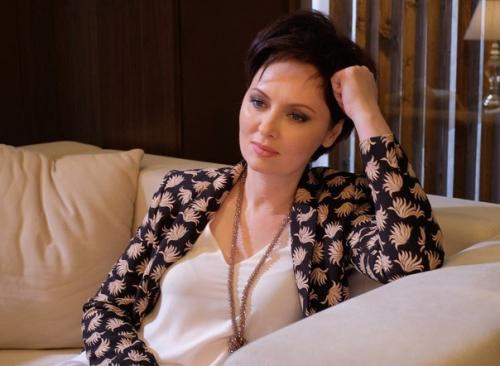 Актриса Елена Ксенофонтова она замечательно выглядит просто! 04