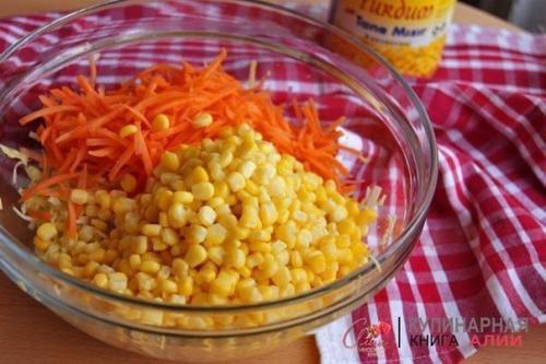 Салат с капустой, кукурузой и без майонеза! 02