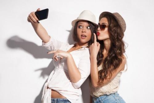 Любая прическа, стрижка или укладка не считаются законченными, пока ты их не сфоткала!