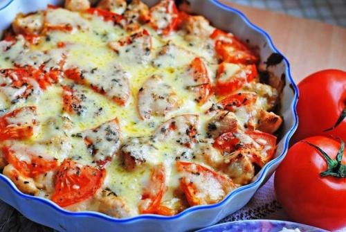 Куриное Филе запеченое с овощами и сыром.