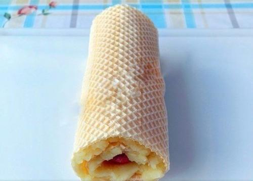 Сосиски с картофельным пюре в вафлях. 03 Сосиски с картофельным пюре в вафлях. 03