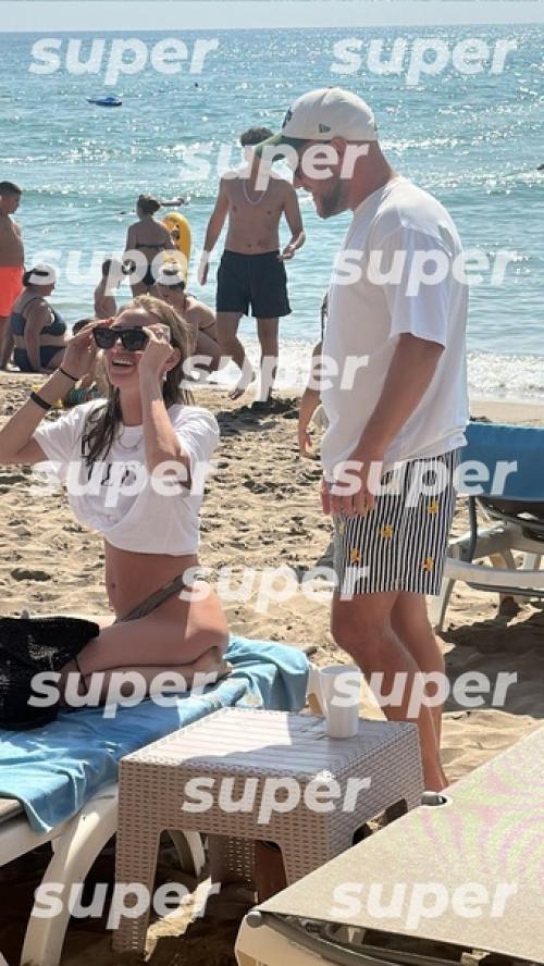 Звезда Реальных Пацанов Вован Селиванов станет отцом во второй раз - его новая возлюбленная, блогер Александра Калмыкова, беременна. 02