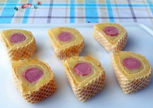 Сосиски с картофельным пюре в вафлях. 04 Сосиски с картофельным пюре в вафлях. 04