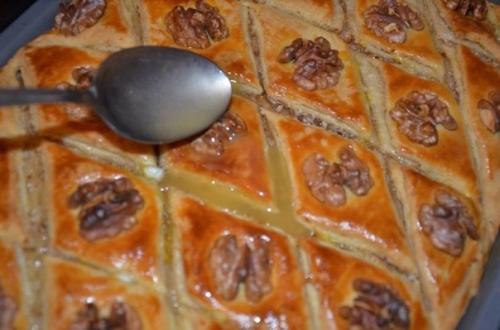 Пахлава. Вариантов приготовления этой восточной сладости громадное количество. 07 Пахлава. Вариантов приготовления этой восточной сладости громадное количество. 07