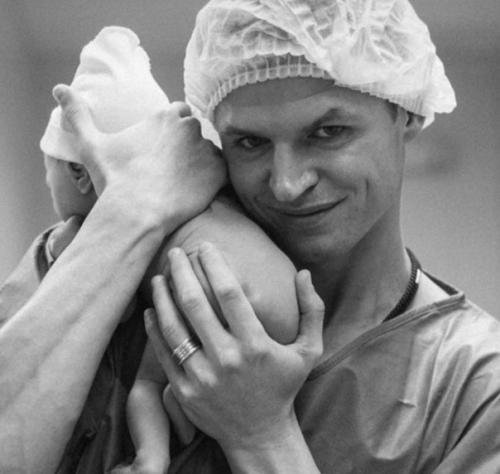 Дмитрий Тарасов и Анастасия костенко в третий раз стали родителями. 02