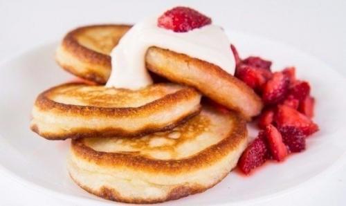 Пышные оладьи на молоке. Пышные оладьи на молоке.