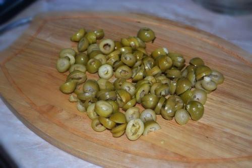 Солянка.  Ингредиенты:   Сосиски - 2 шт. 04