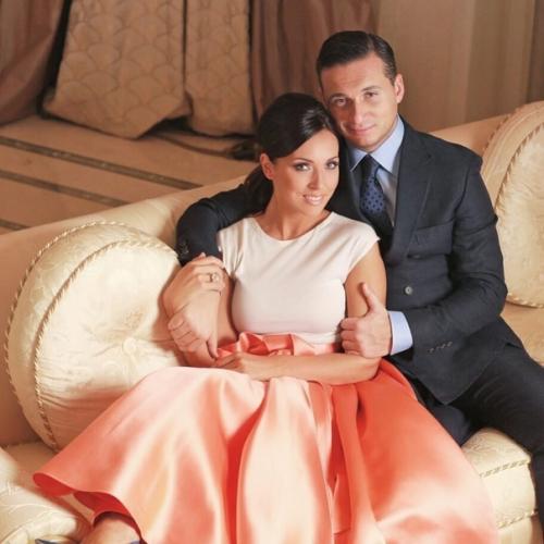 Алсу с мужем какая красивая пара! 02