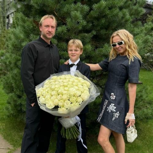 Звёздные пары, которые живут душа в душу уже более 15 лет. 03