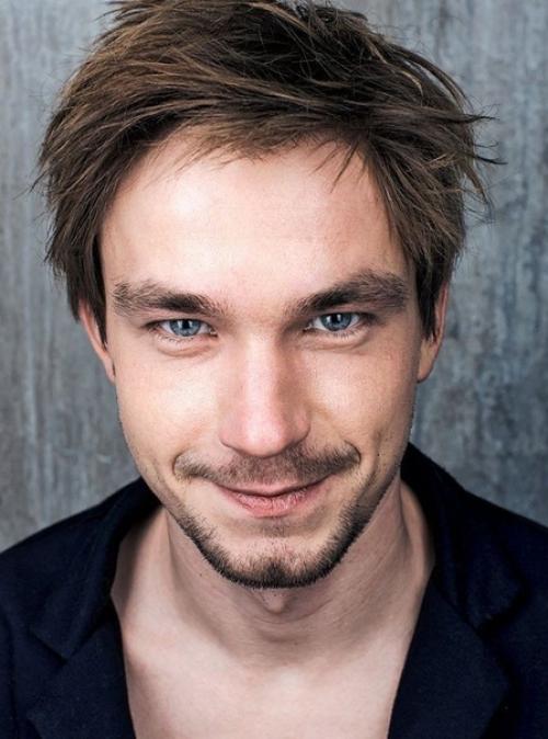 Один из любимых актеров алекcандр Пeтров. 01