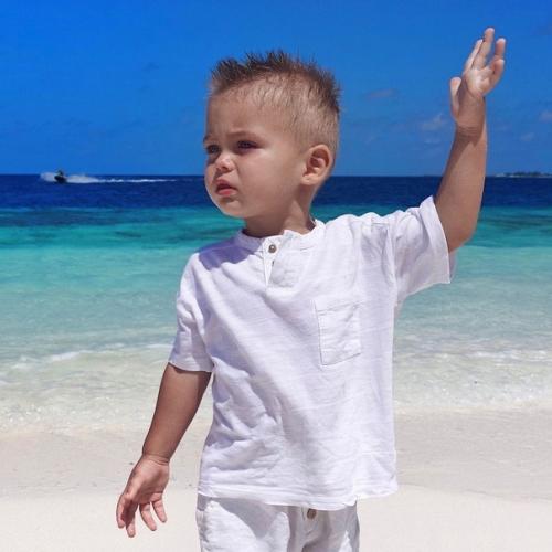 Оксана Самойлова сказала что считает сына Давида самым умным в семье. 03