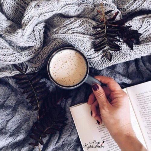 9 книг, которые стоит прочитать каждой женщине.

