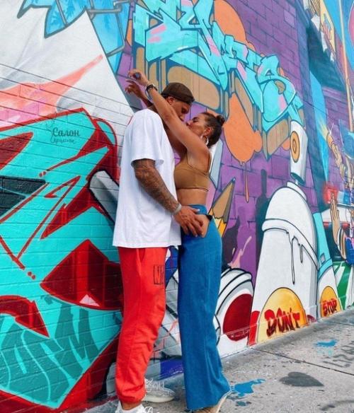 Так и не скажешь, что у этой пары есть разница в возрасте! 06