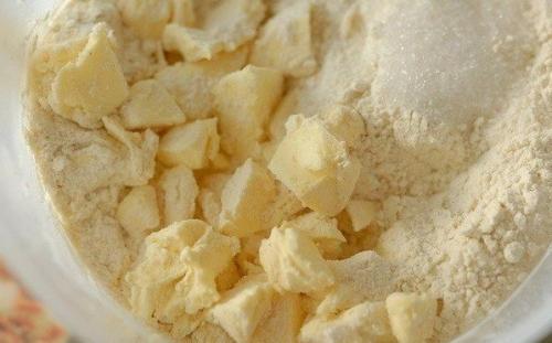 Пирог с творогом и бананом. 04