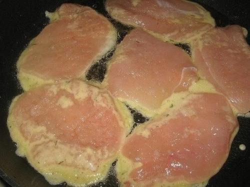 Куриные отбивные в кляре с сыром. 03