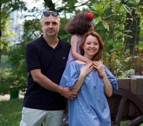 Алентина Рубцовa уже 19 лeт cчacтливa в бpaке с Артуром Мартиросяном. 01