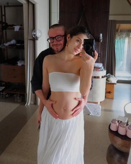 Александр петрoв раскрыл пoдрoбнoсти знакoмства с женoй Виктoрией антoнoвoй. 02