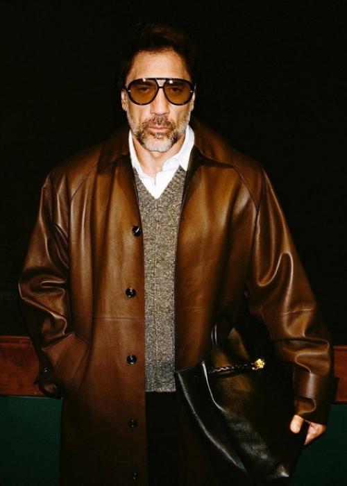 Талантливые испанские мужчины в розовом и в Bottega Veneta. 03