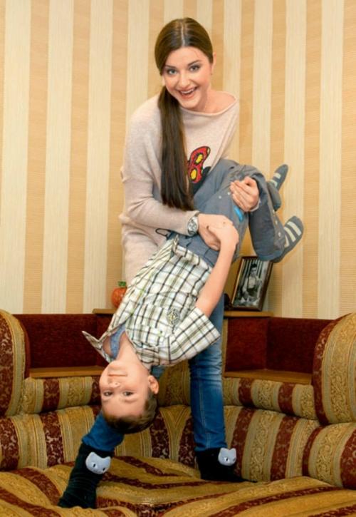 Анастасия сиваева вновь появилась в образе Даши после тяжелого развода. 01