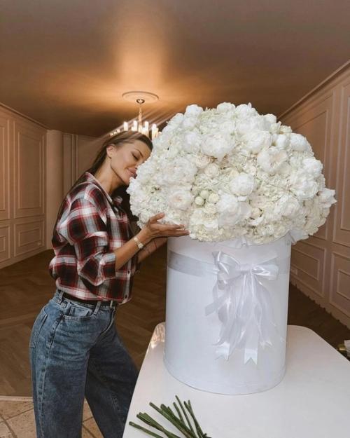 Боня больше не хочет пускать в свою жизнь Нищебродов и планирует сделать пластику у Хайдарова. 01