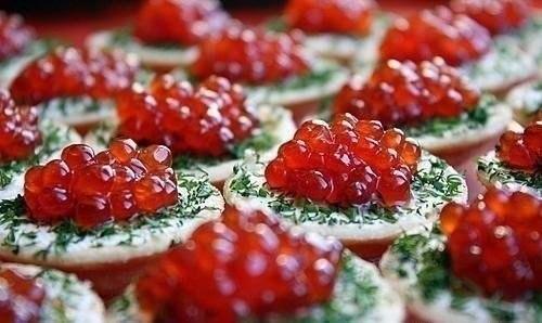 Бутерброды. Подборка салатов к новому году? 01