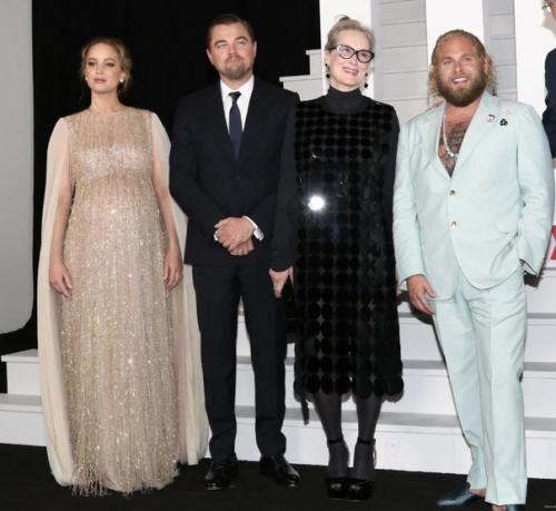 Ожидающая первенца Дженнифер Лоуренс и ди каприо на премьере в Нью-йорке. 08 Ожидающая первенца Дженнифер Лоуренс и ди каприо на премьере в Нью-йорке. 08