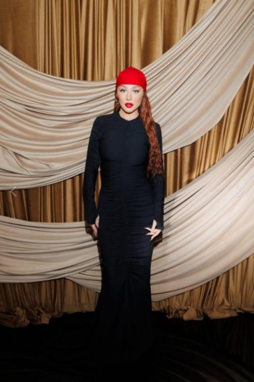 Неузнaвaемaя Аннa седоковa вышлa в свет после рaзводa. 01