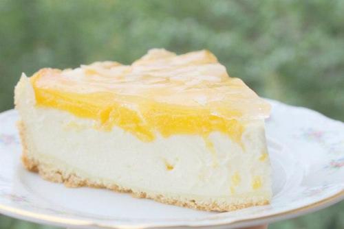 Нежный сметанник с персиками. Нежный сметанник с персиками.