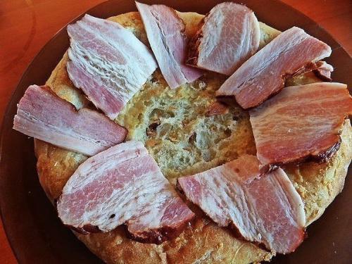 Глазунья в лепёшке.  Ингредиенты: 01