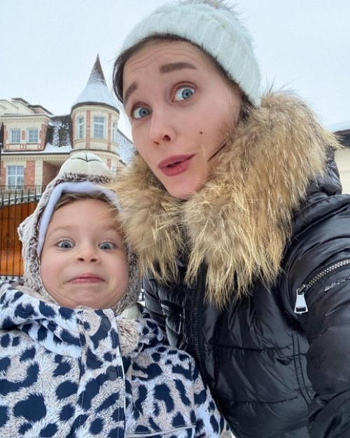 Красивые и веселые Кристина асмус с дочкои настеи! 04
