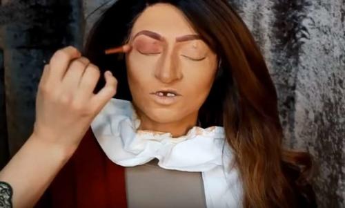 Макияж для девушки Асии, которая страдает буллёзным эпидермолизом. 01