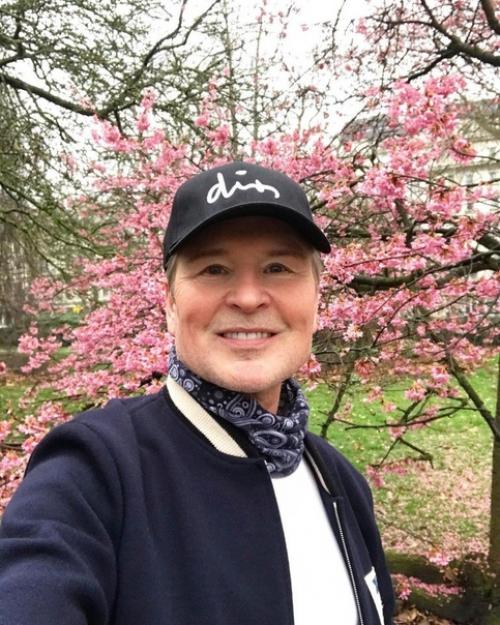 Александр Малинин с женой на одно лицо после пластики. 05