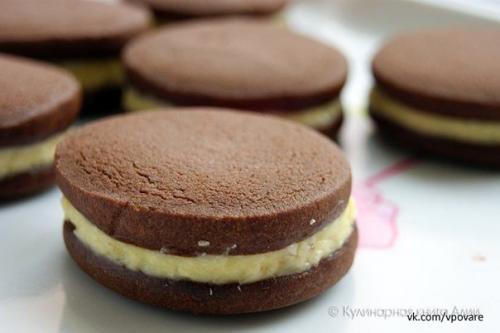 Шоколадное печенье с кокосовым кремом. 05