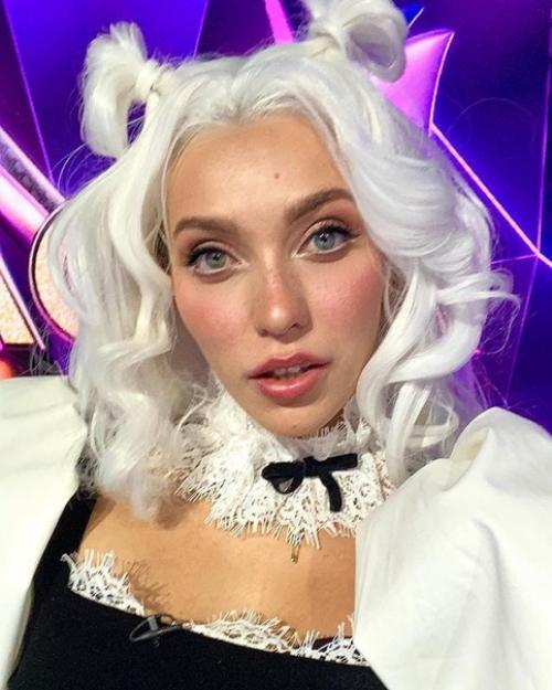 Немножко Аниме.  Регина тодоренко примерила новый образ. 02