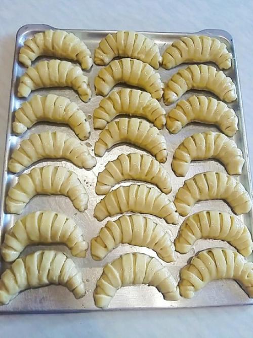 Рогалики с абрикосовым джемом. 02 Рогалики с абрикосовым джемом. 02